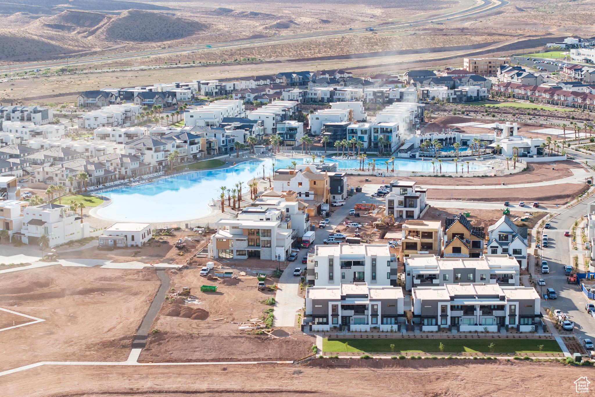 DESERT COLOR RESORT PH 5 - Residential