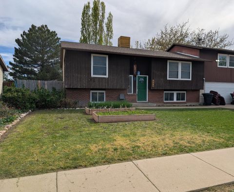 Tiny photo for 656 W 600 N, Clearfield, UT 84015 (MLS # 2148612)