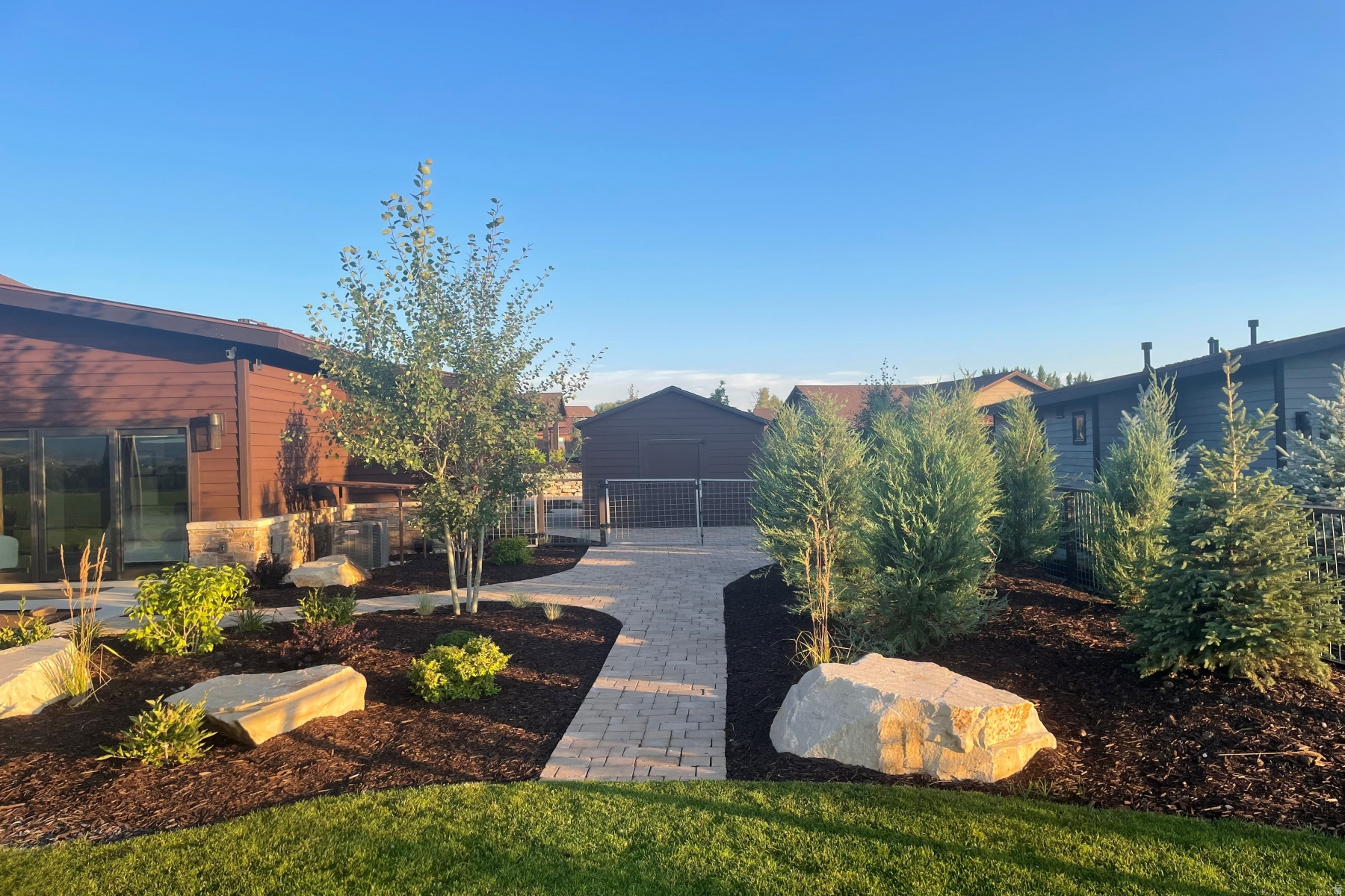 HIGH STAR RANCH - Residential