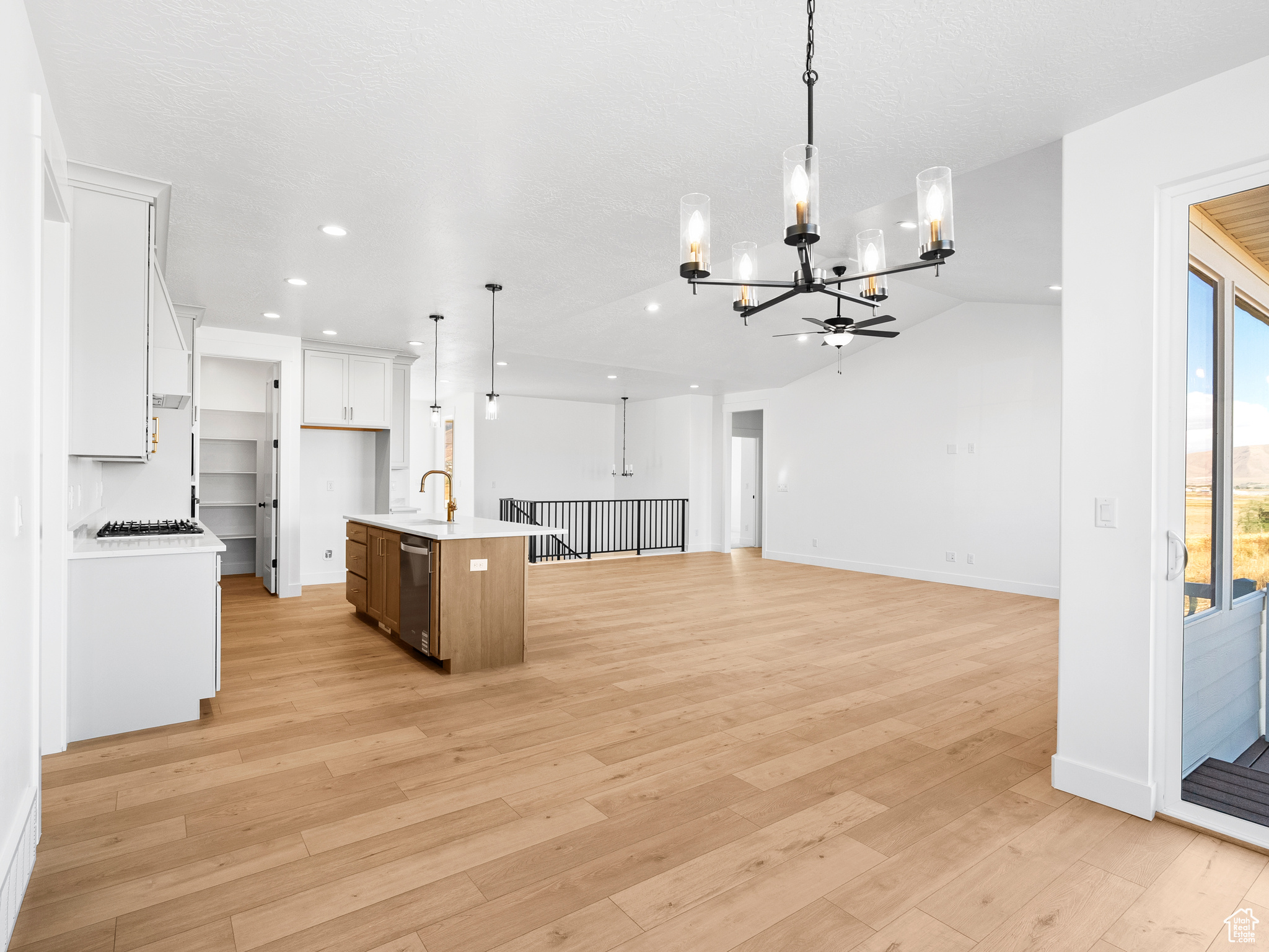 MOONLIGHT VILLAGE - Residential