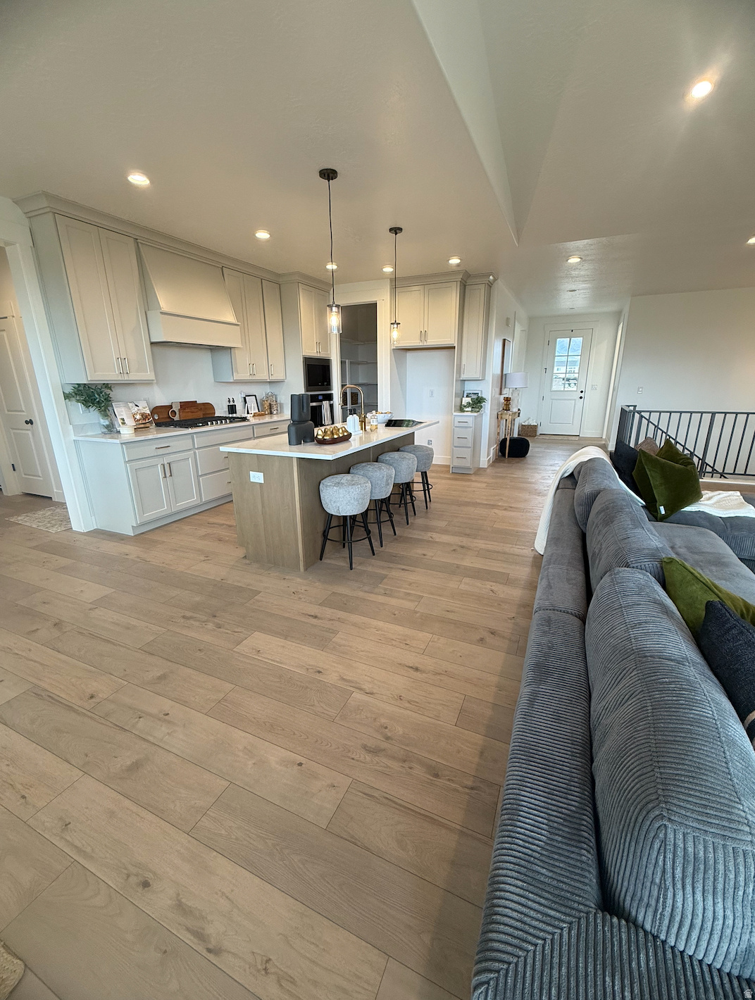 MOONLIGHT VILLAGE - Residential