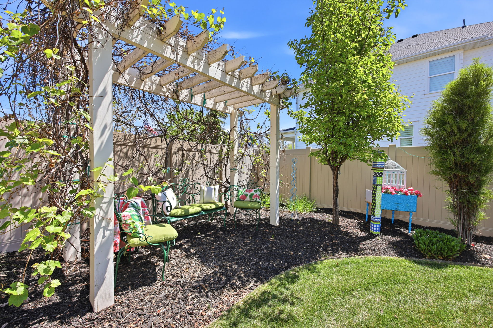 HILL FARMS - Residential