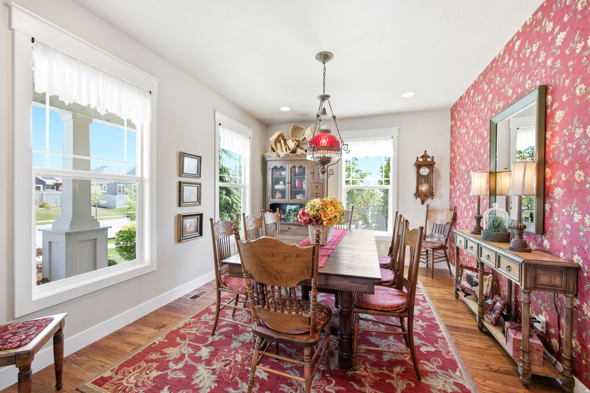 HILL FARMS - Residential