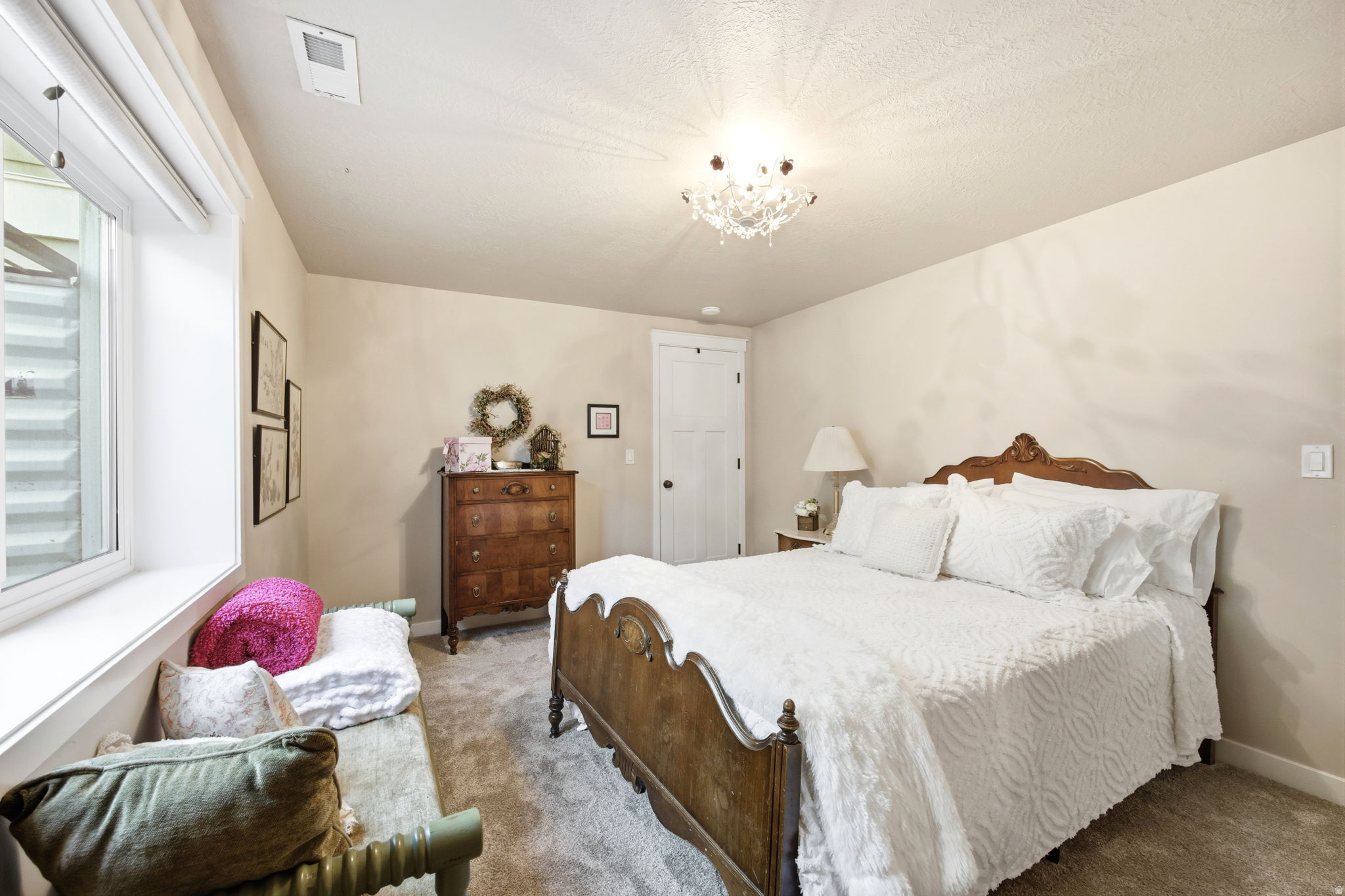 HILL FARMS - Residential
