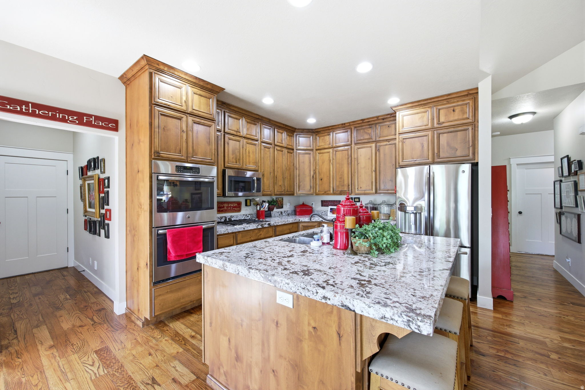 HILL FARMS - Residential