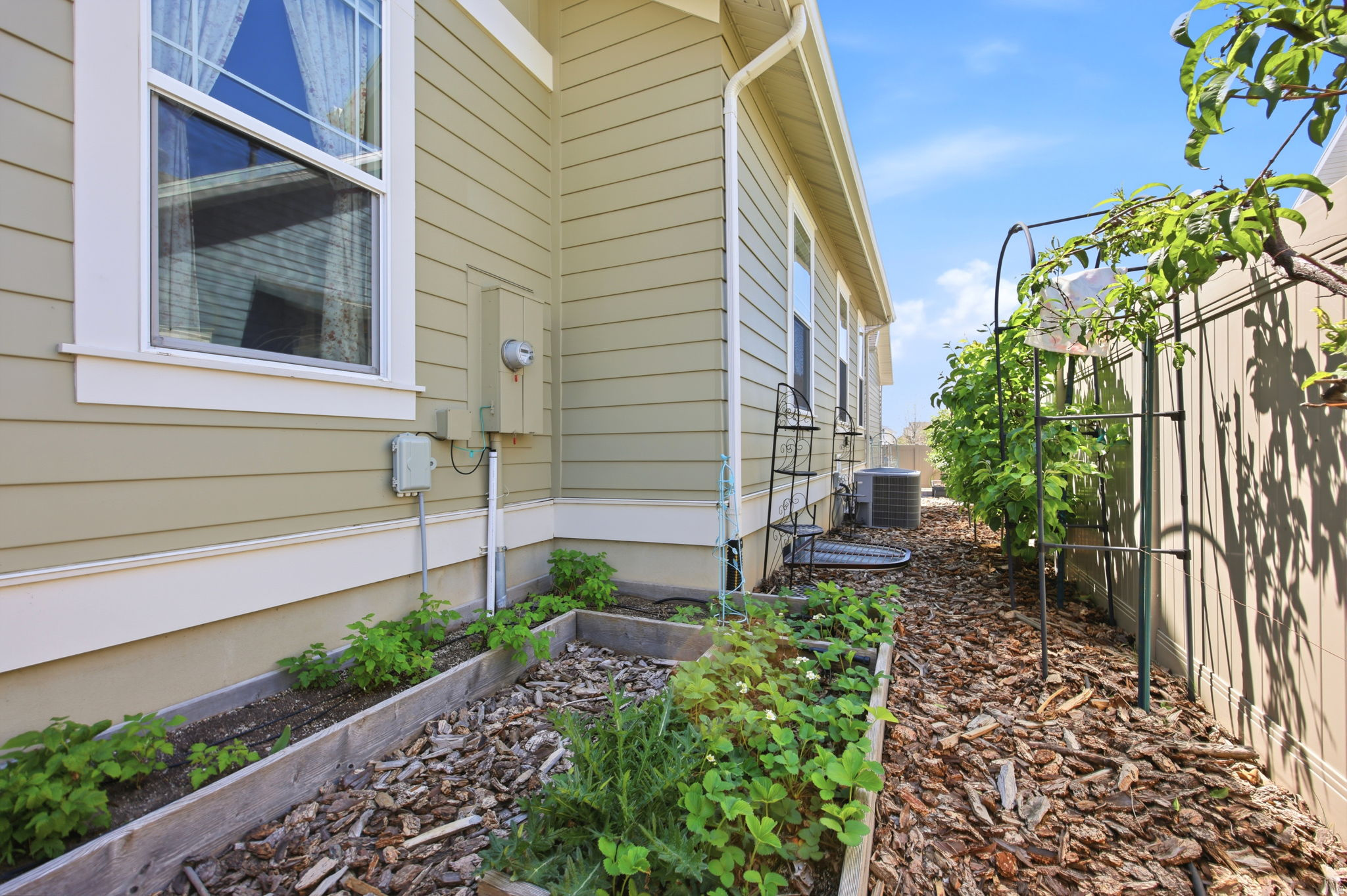 HILL FARMS - Residential