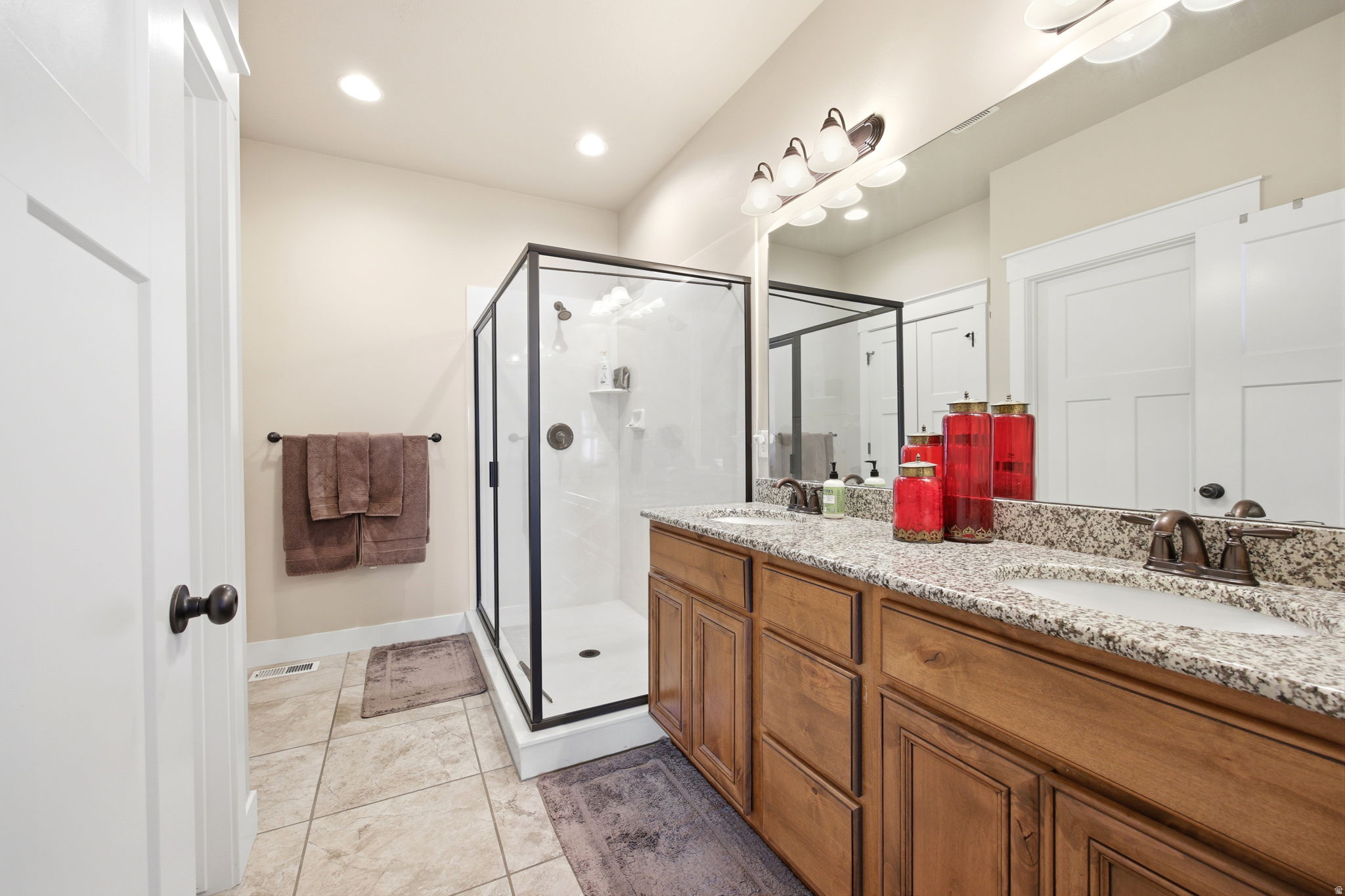 HILL FARMS - Residential