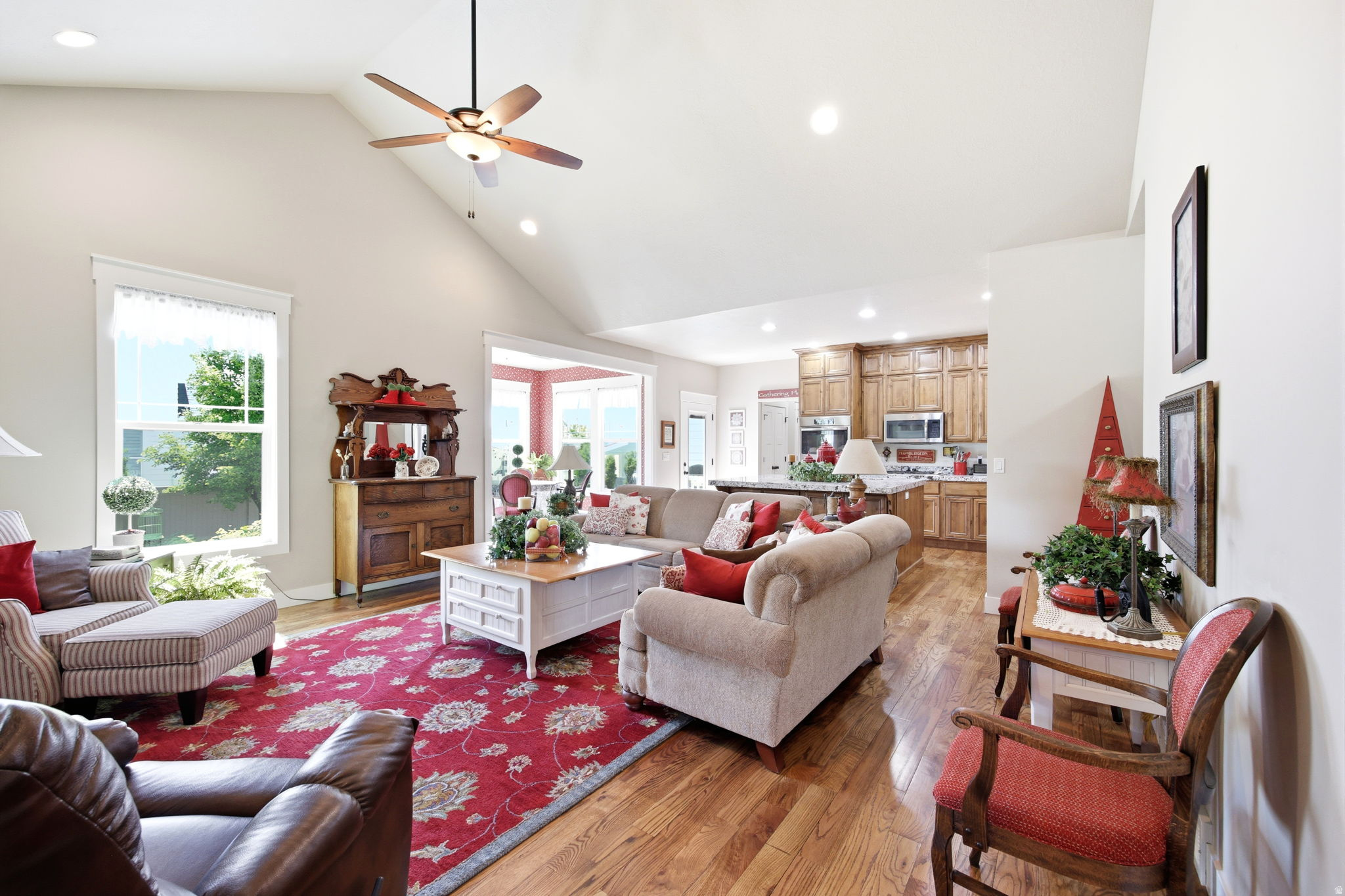 HILL FARMS - Residential