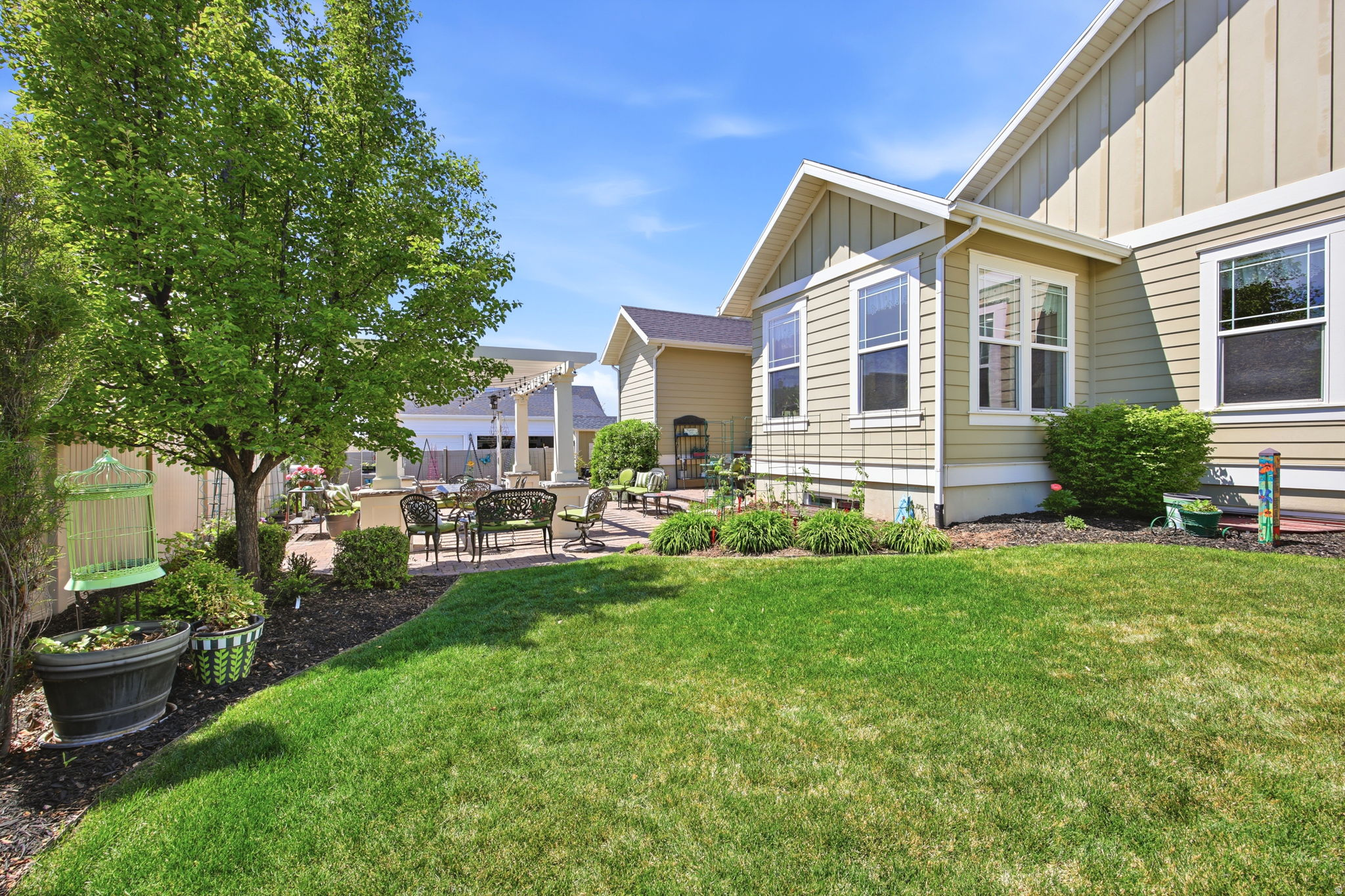 HILL FARMS - Residential
