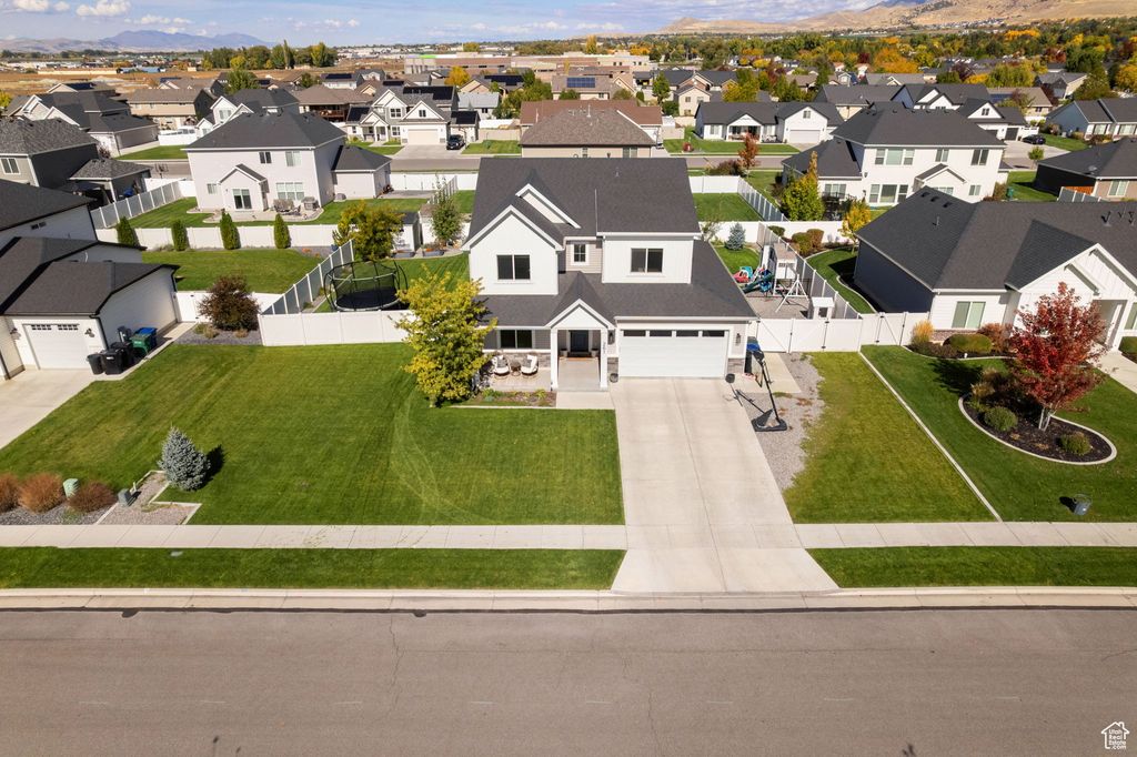 Photo of 261 W 500 S, Hyde Park, UT 84318 (MLS # 2117996)