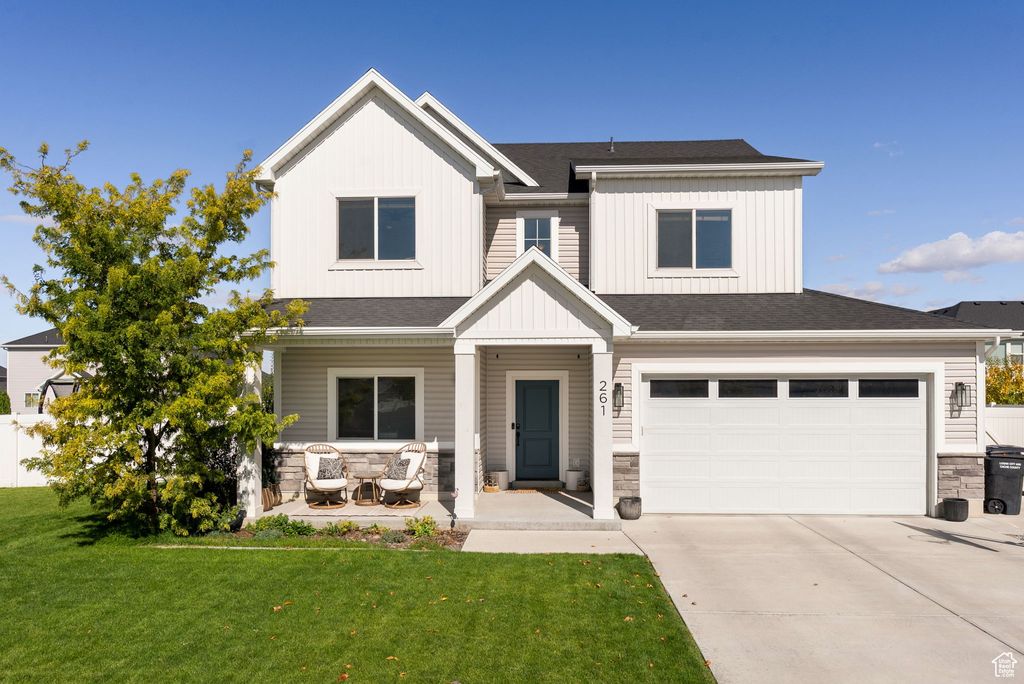 Photo of 261 W 500 S, Hyde Park, UT 84318 (MLS # 2117996)