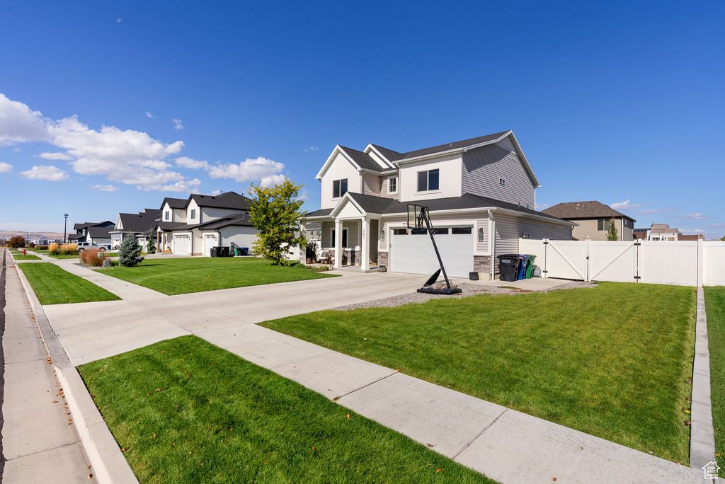 Photo of 261 W 500 S, Hyde Park, UT 84318 (MLS # 2117996)