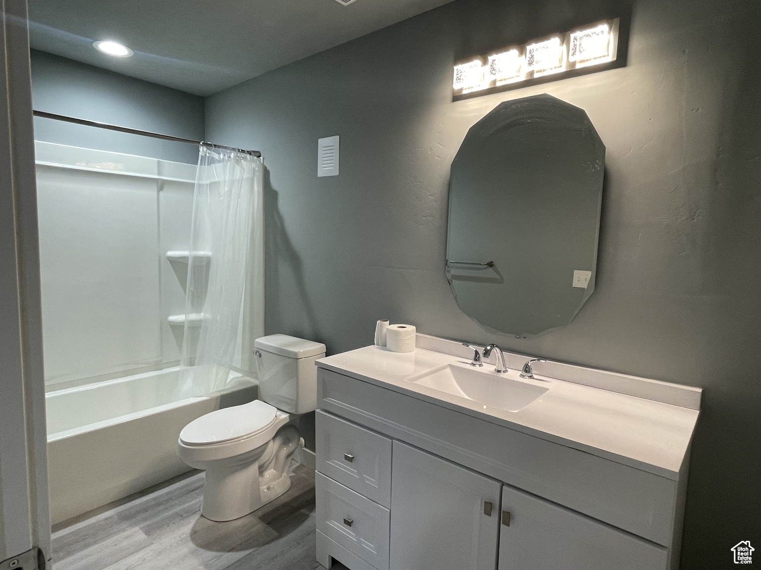 PORTERS CROSSING - Residential