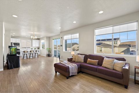 Tiny photo for 6446 N PINE TREE WAY, Eagle Mountain, UT 84005 (MLS # 2145813)