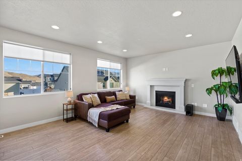 Tiny photo for 6446 N PINE TREE WAY, Eagle Mountain, UT 84005 (MLS # 2145813)