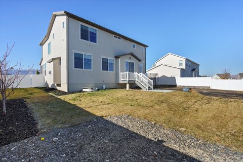Tiny photo for 6446 N PINE TREE WAY, Eagle Mountain, UT 84005 (MLS # 2145813)