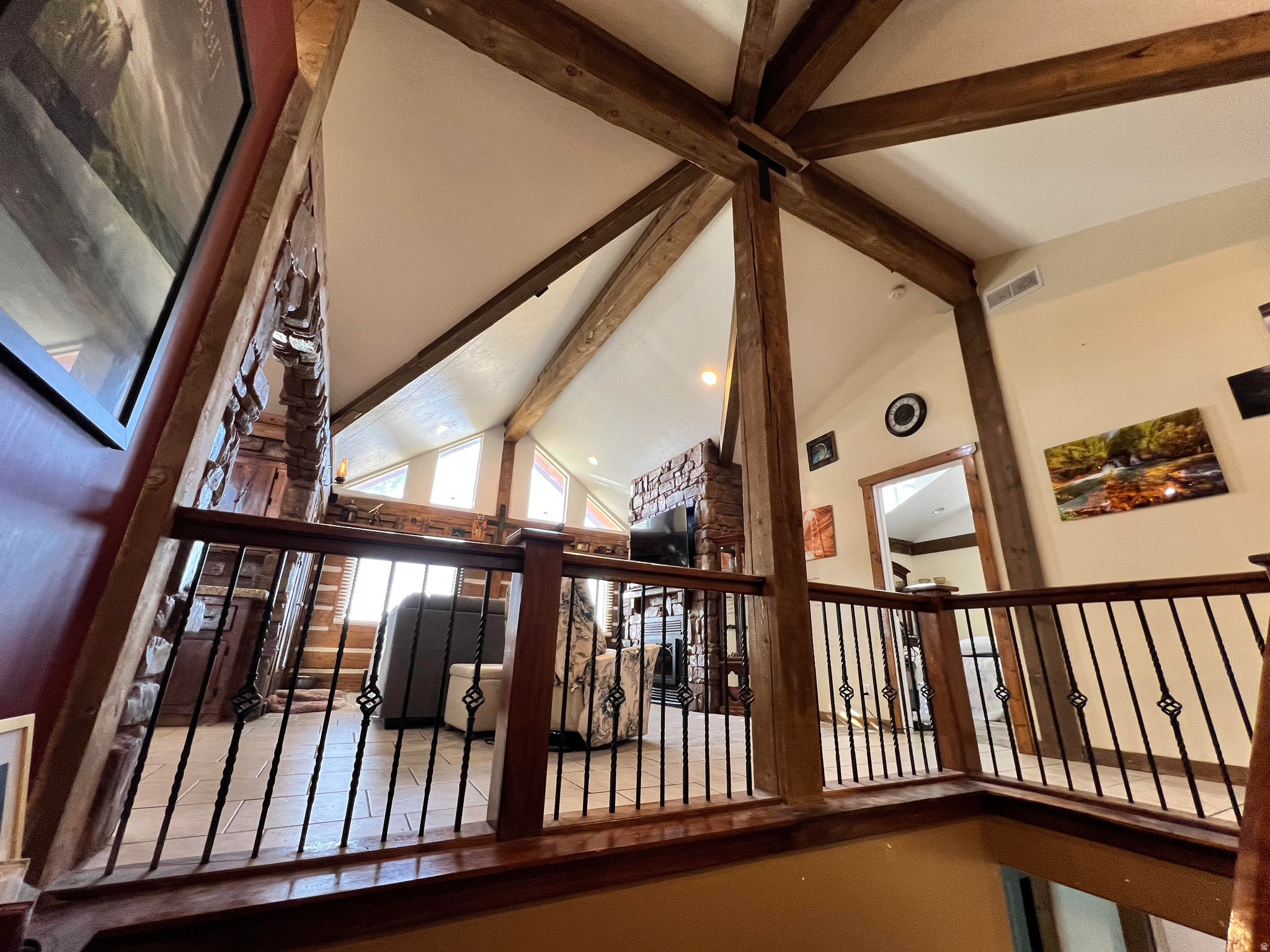 COUNTRY ROAD HAVEN - Residential