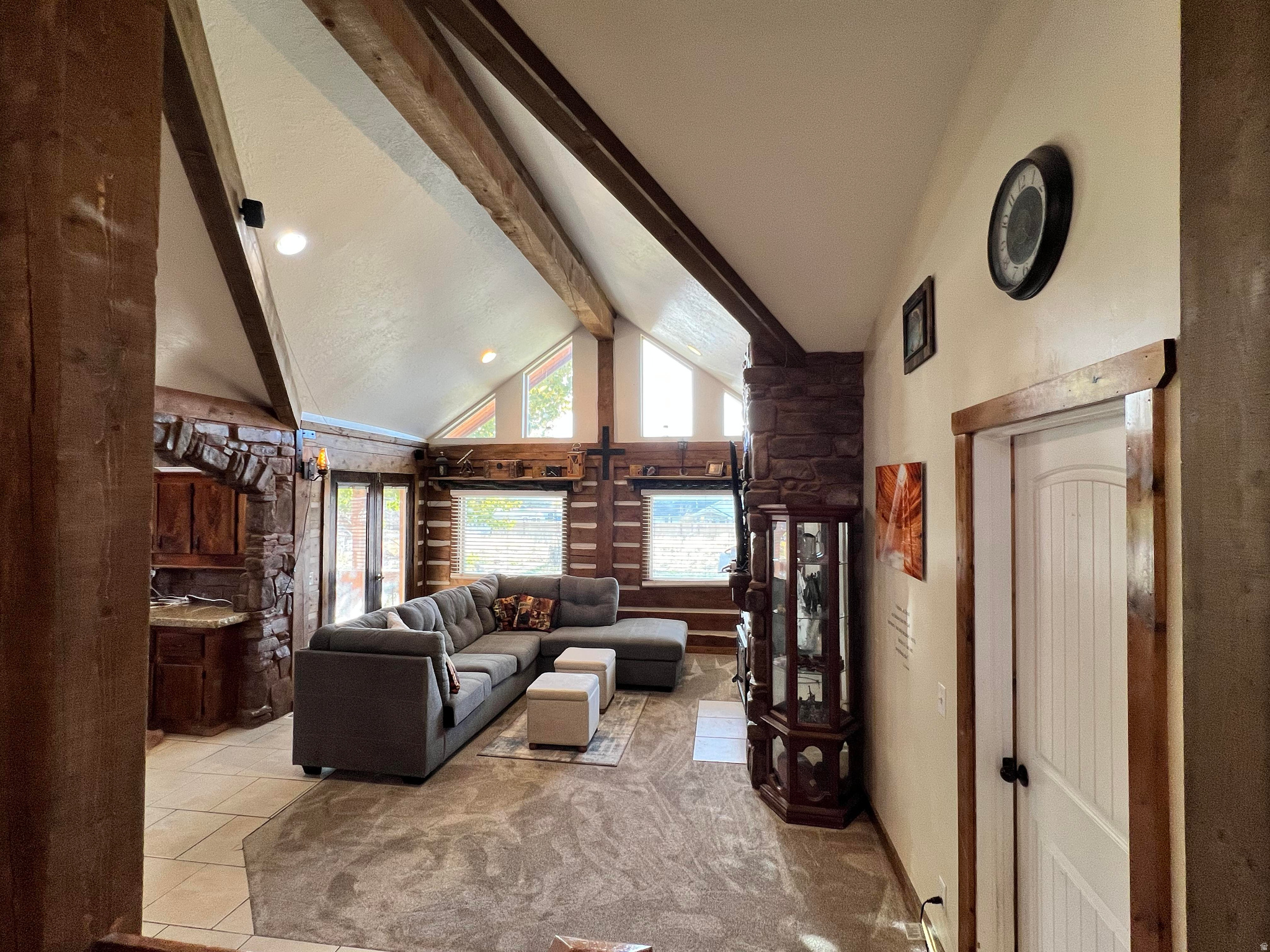 COUNTRY ROAD HAVEN - Residential