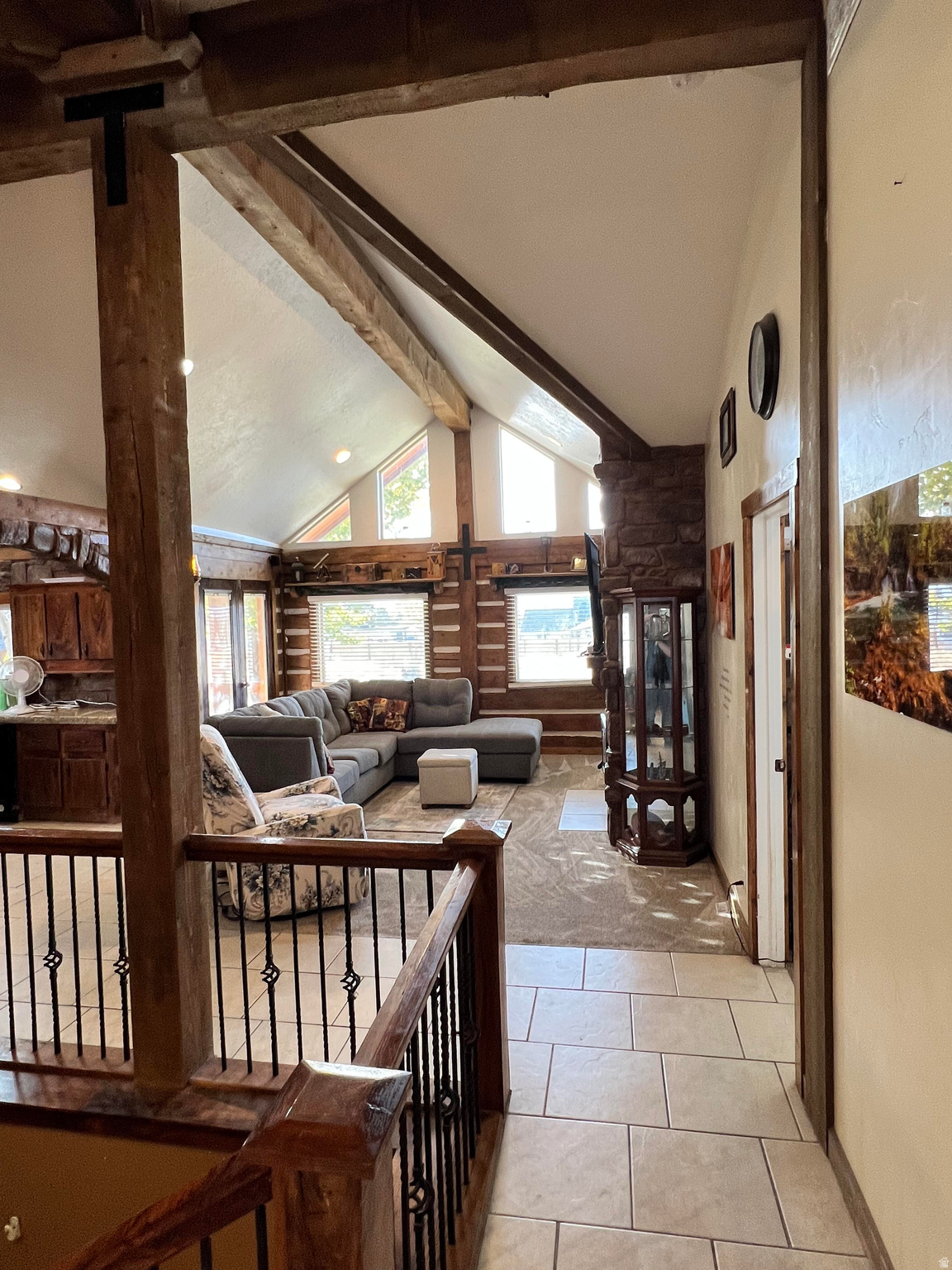 COUNTRY ROAD HAVEN - Residential