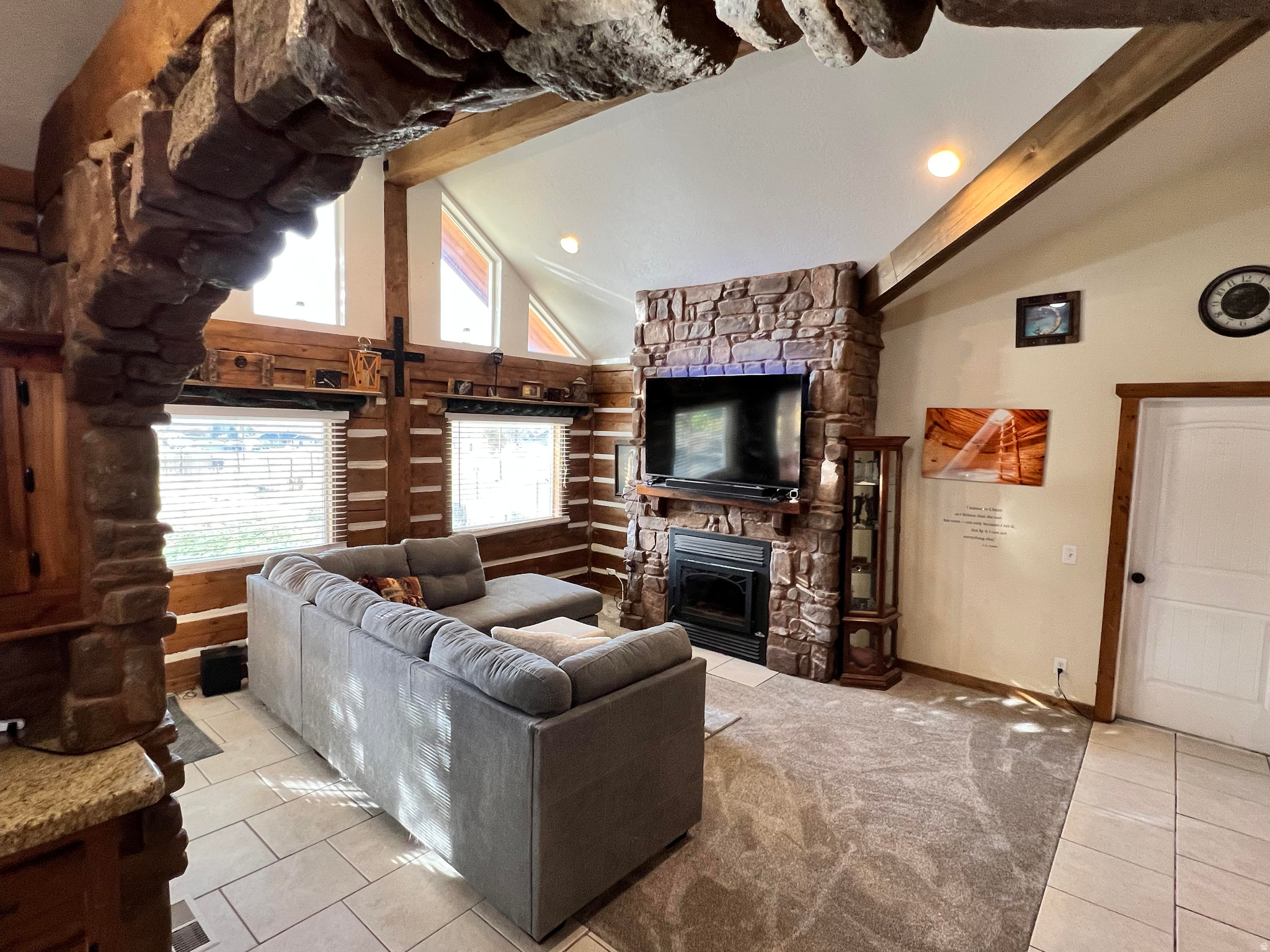 COUNTRY ROAD HAVEN - Residential