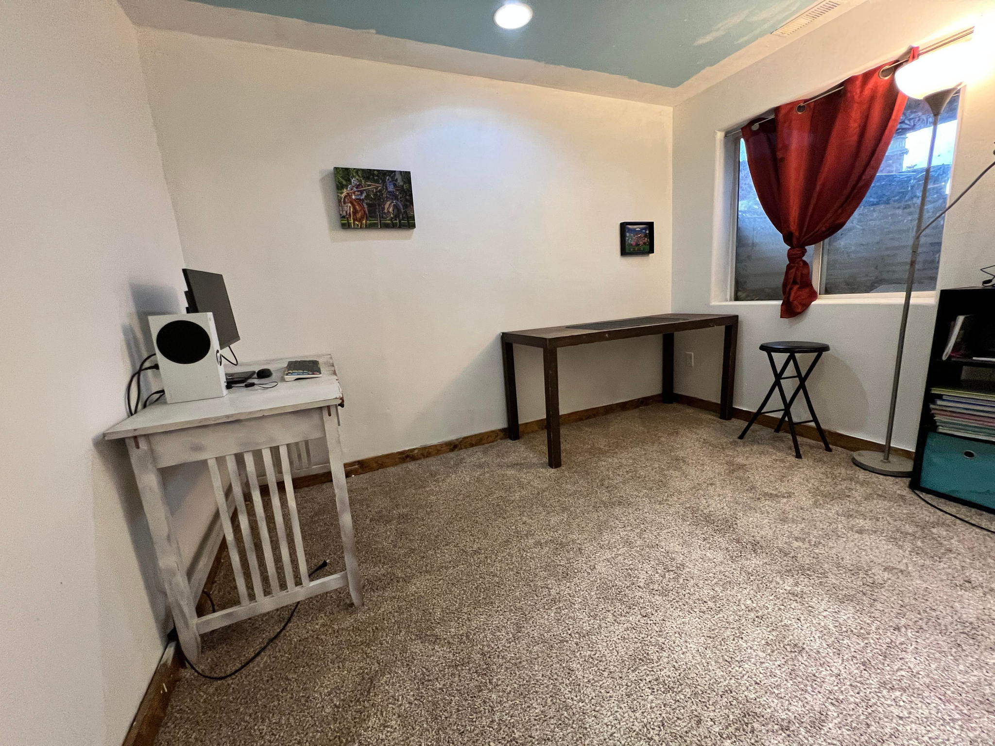 COUNTRY ROAD HAVEN - Residential