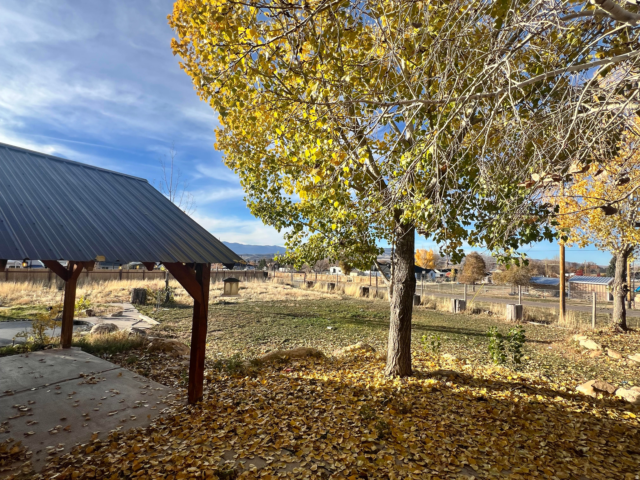 COUNTRY ROAD HAVEN - Residential