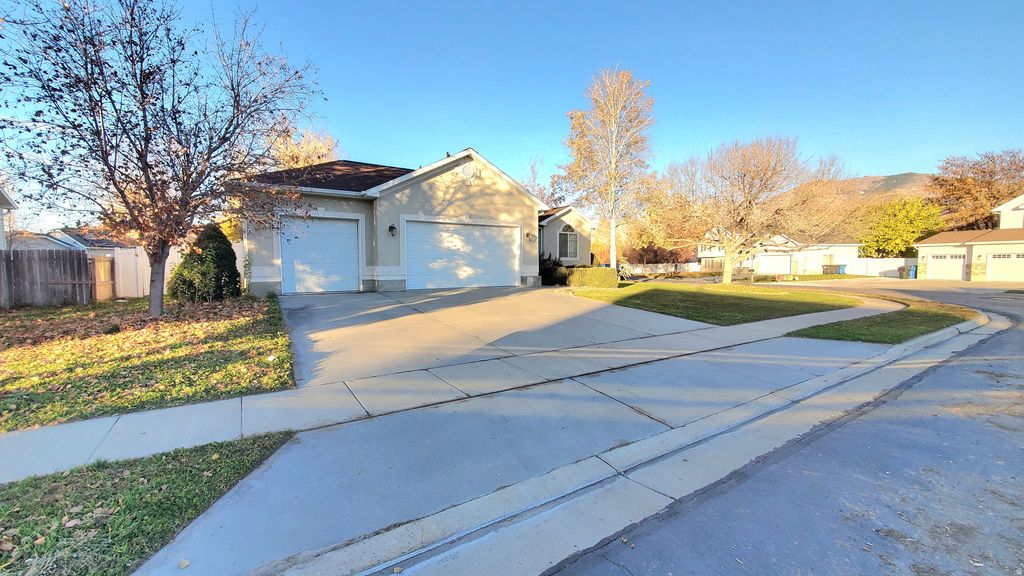 Photo of 107 PEBBLE BEACH DR, Stansbury Park, UT 84074 (MLS # 2122883)