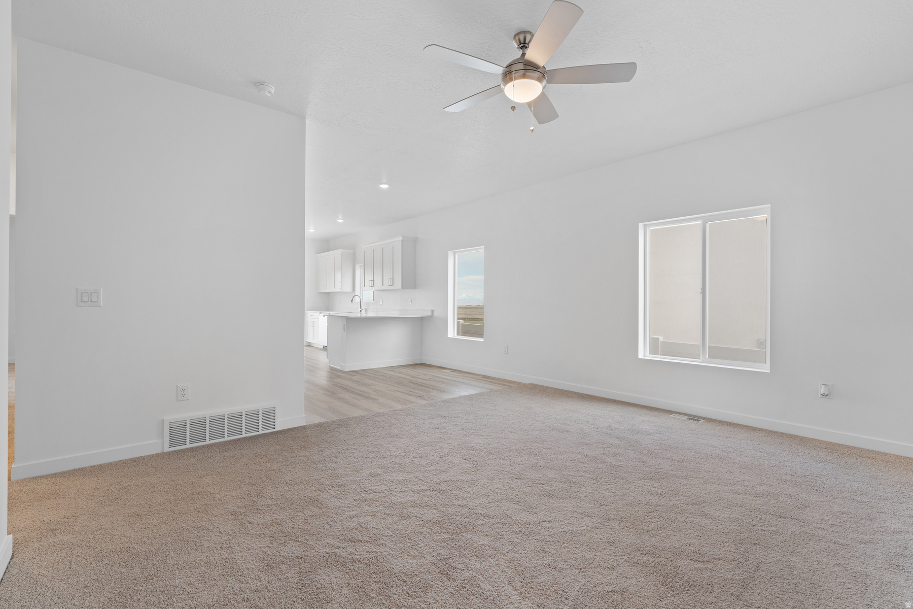 DESERT EDGE - Residential