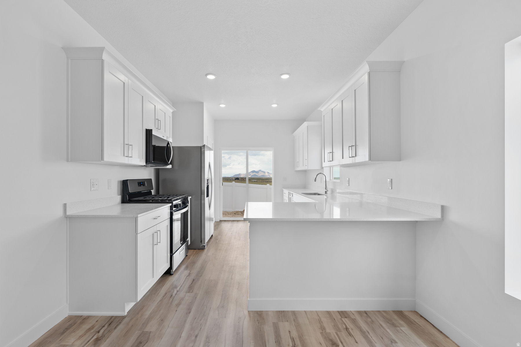 DESERT EDGE - Residential