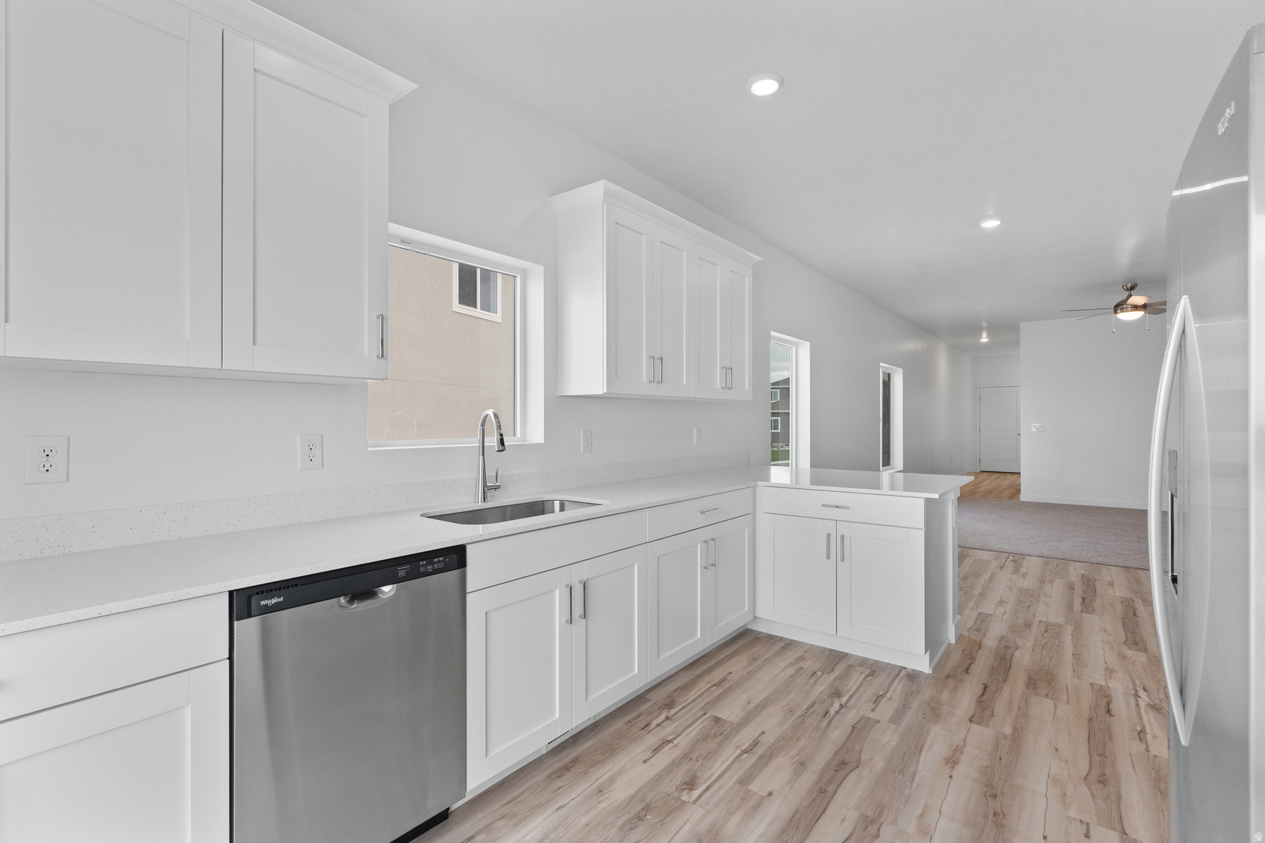 DESERT EDGE - Residential