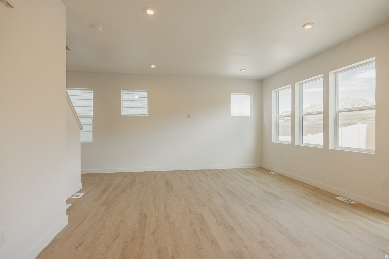 EAGLE HEIGHTS - Residential