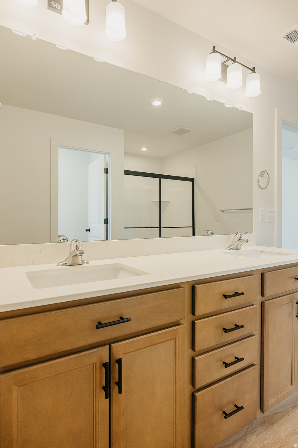 EAGLE HEIGHTS - Residential