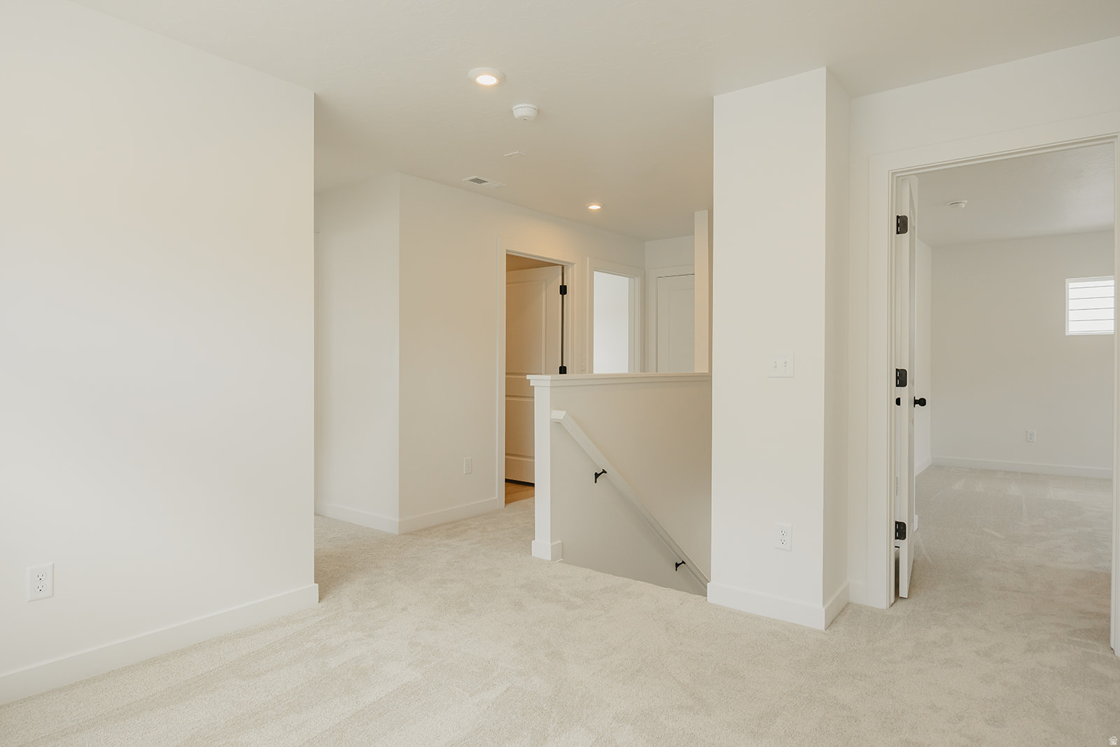 EAGLE HEIGHTS - Residential