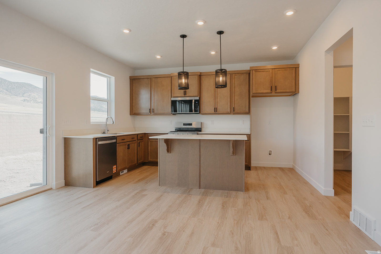 EAGLE HEIGHTS - Residential