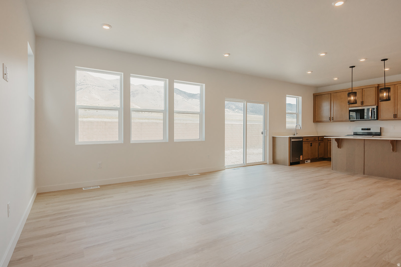 EAGLE HEIGHTS - Residential