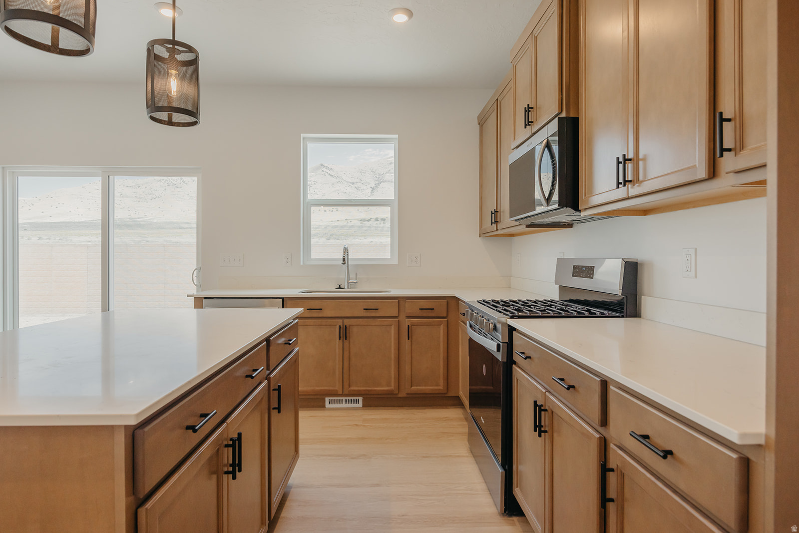 EAGLE HEIGHTS - Residential