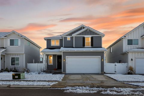 Photo of 3712 CUADE ST N, Eagle Mountain, UT 84005 (MLS # 2125475)