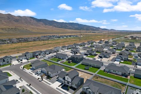 Tiny photo for 2384 E SPRING ST #597, Eagle Mountain, UT 84005 (MLS # 2108359)