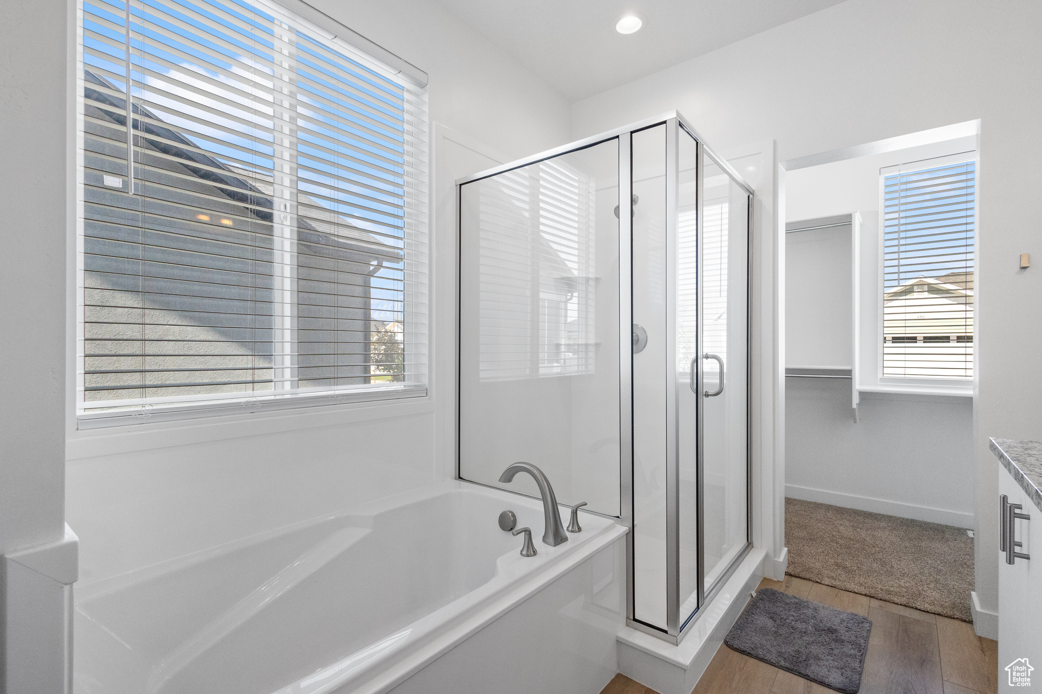 EAGLE POINT - Residential