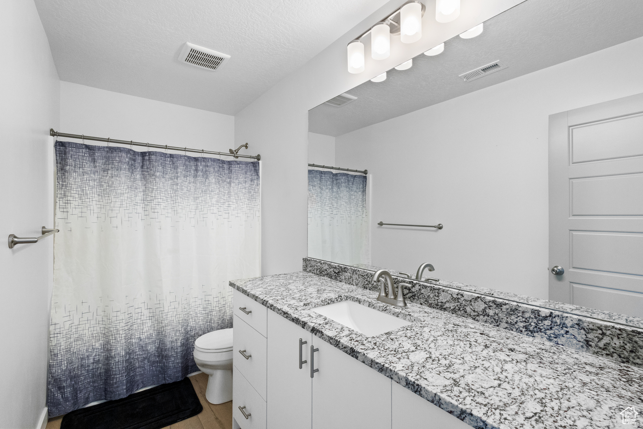 EAGLE POINT - Residential