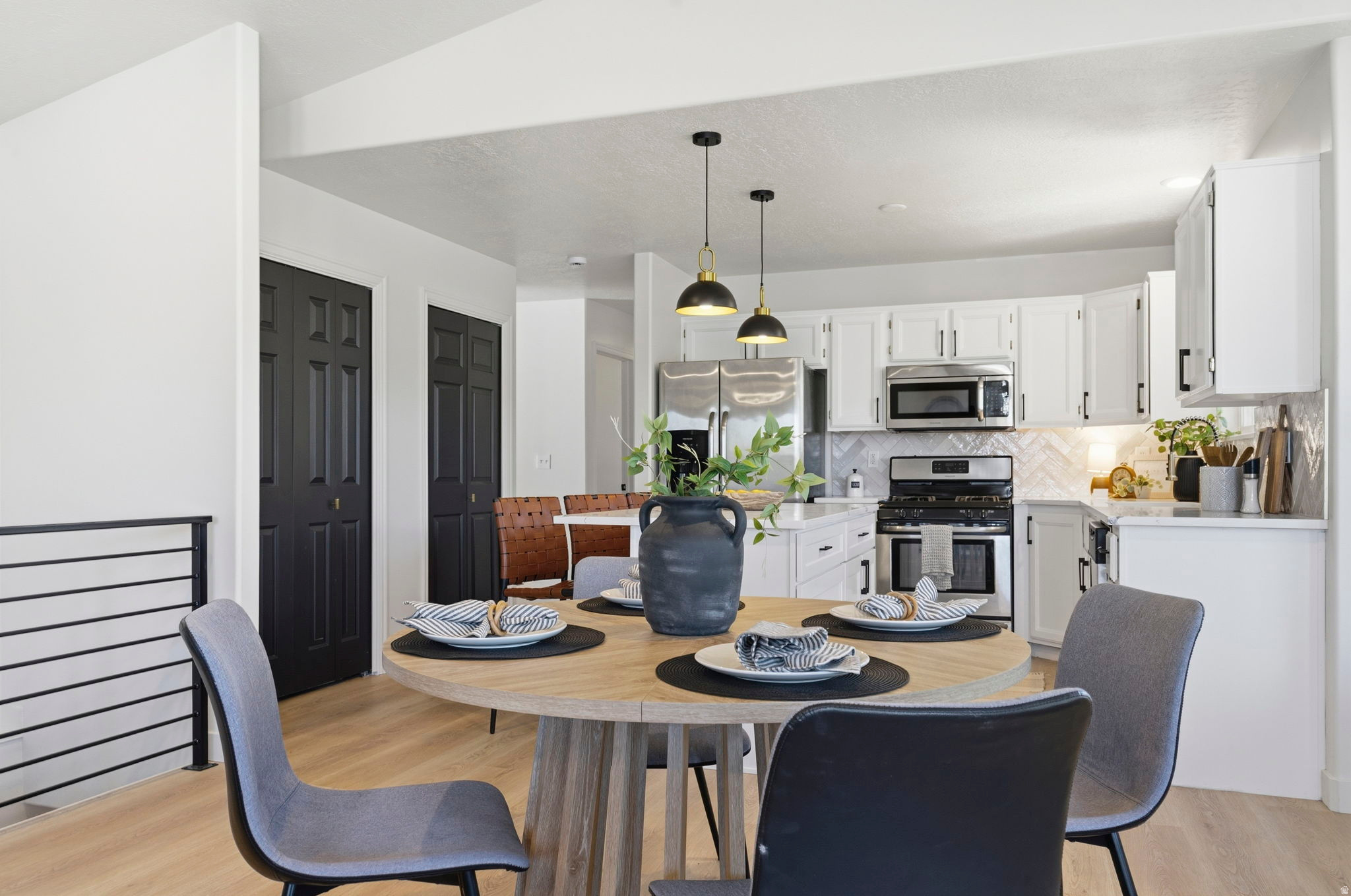 MAPLEWOOD - Residential