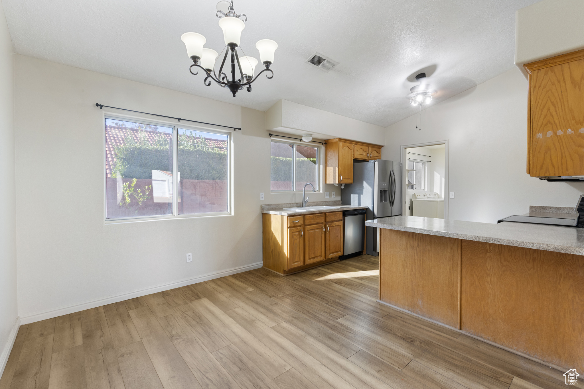 SUNCREST TOWNHOMES - Residential