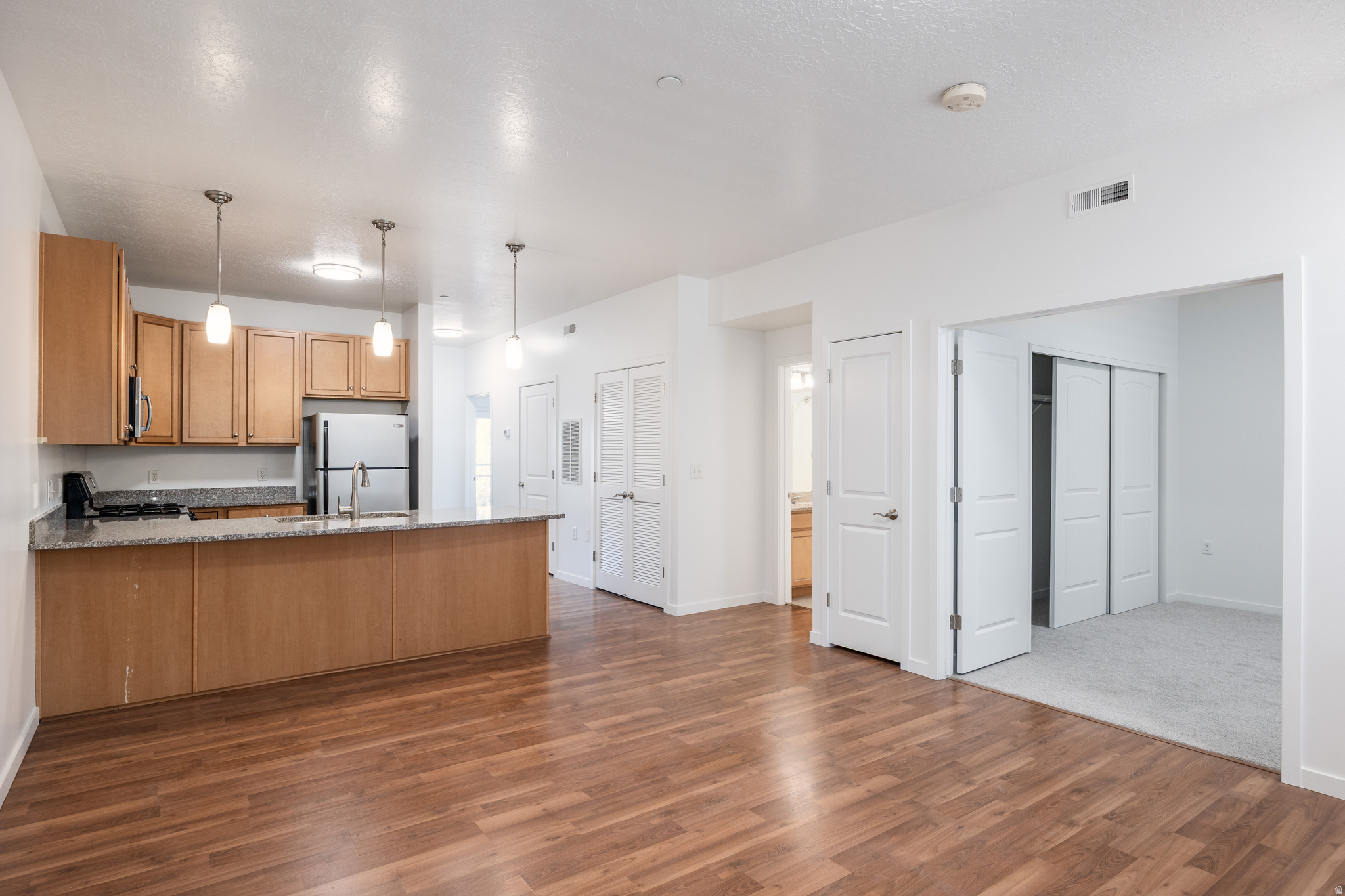 CENTRAL POINTE - Residential