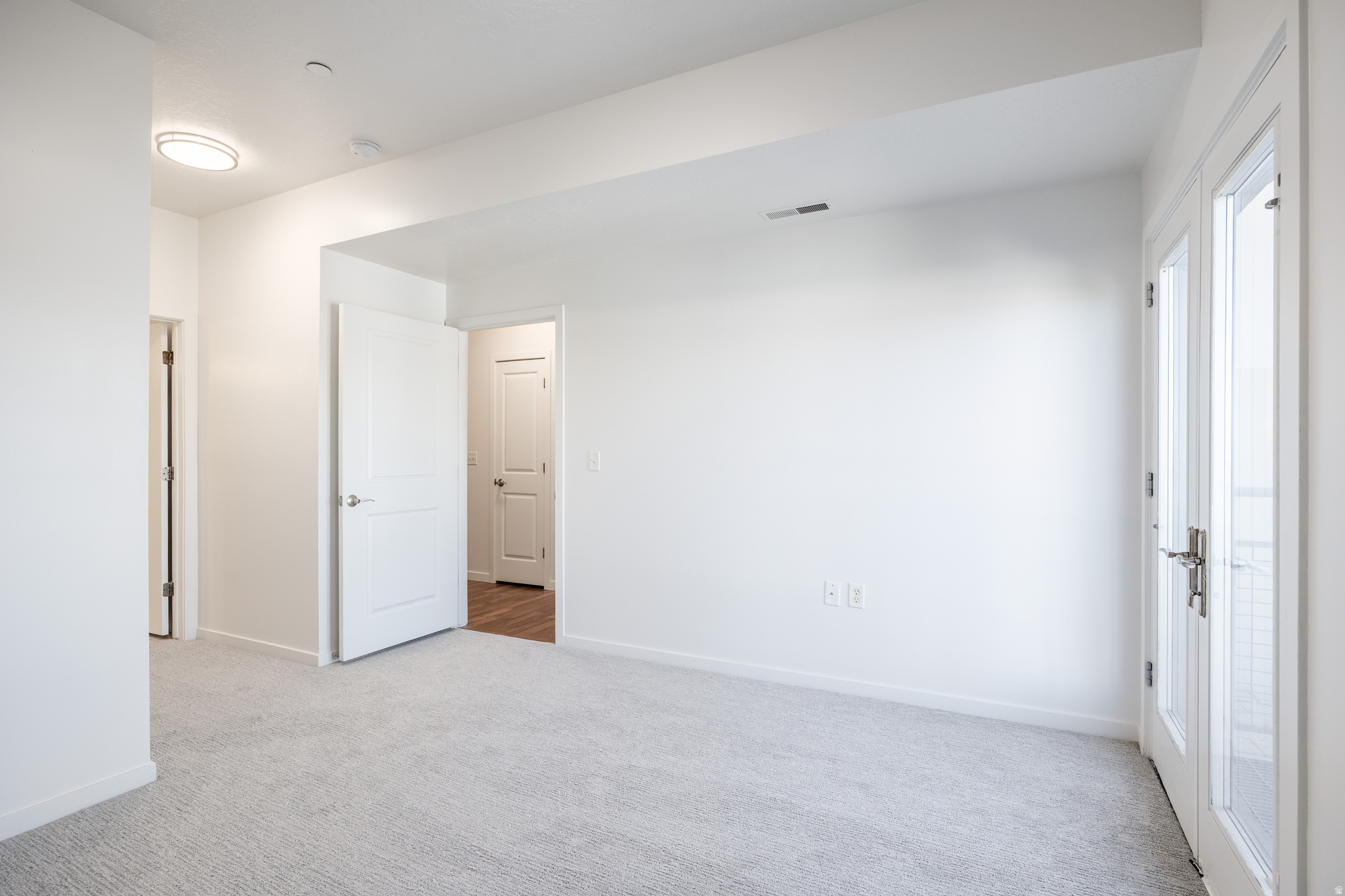 CENTRAL POINTE - Residential