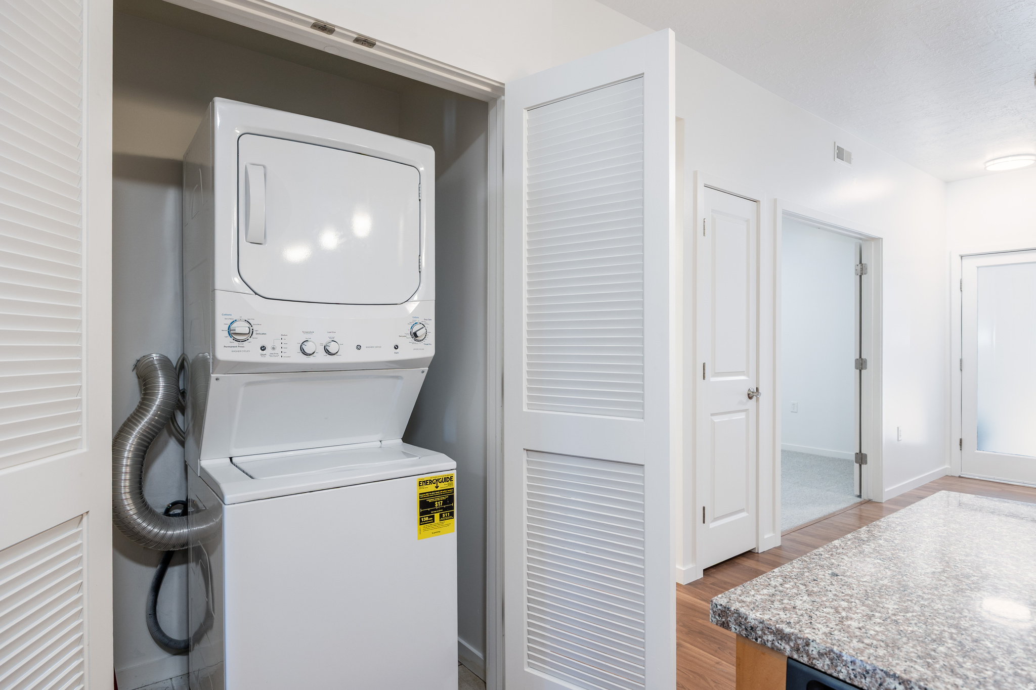 CENTRAL POINTE - Residential