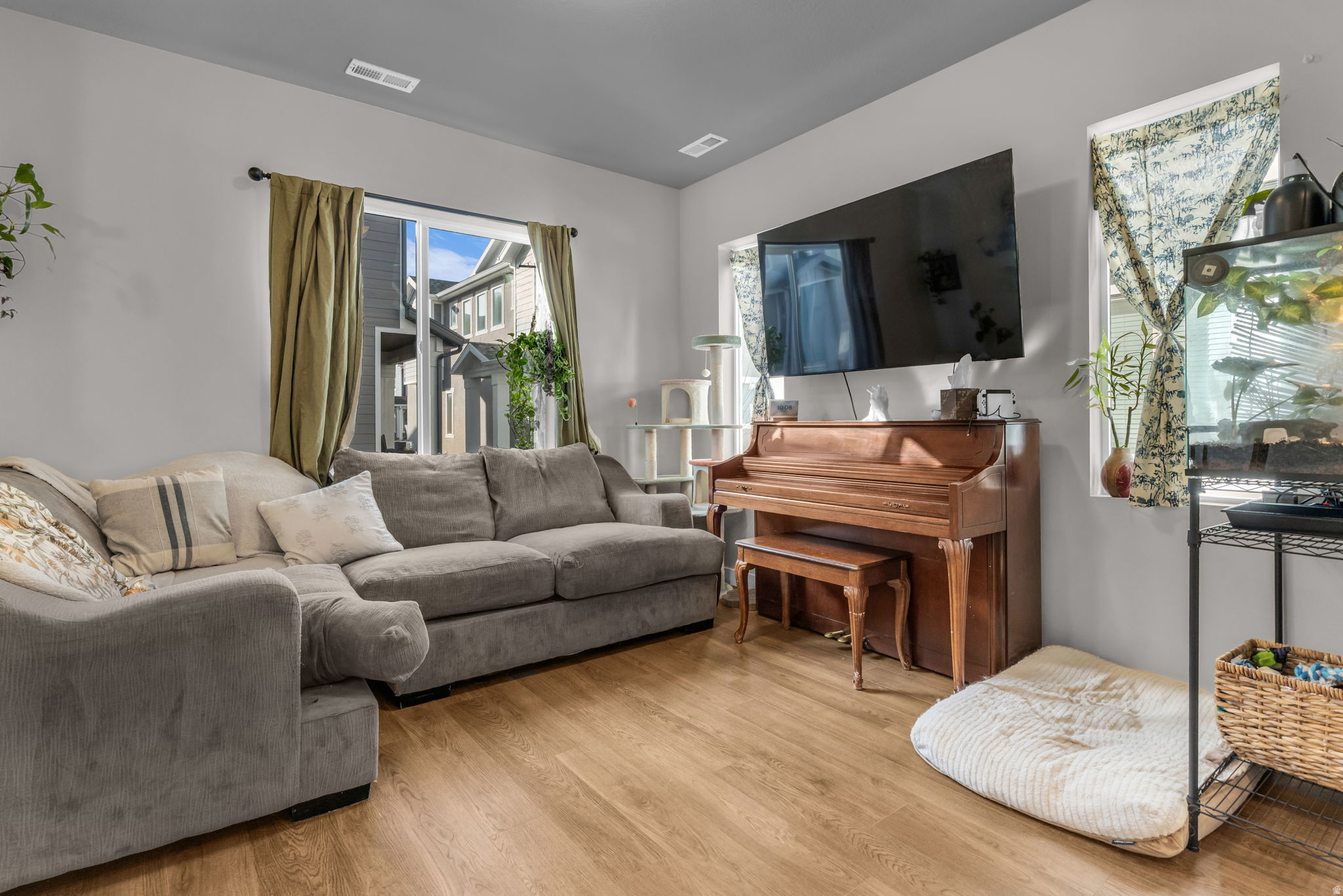 SALT POINT - Residential