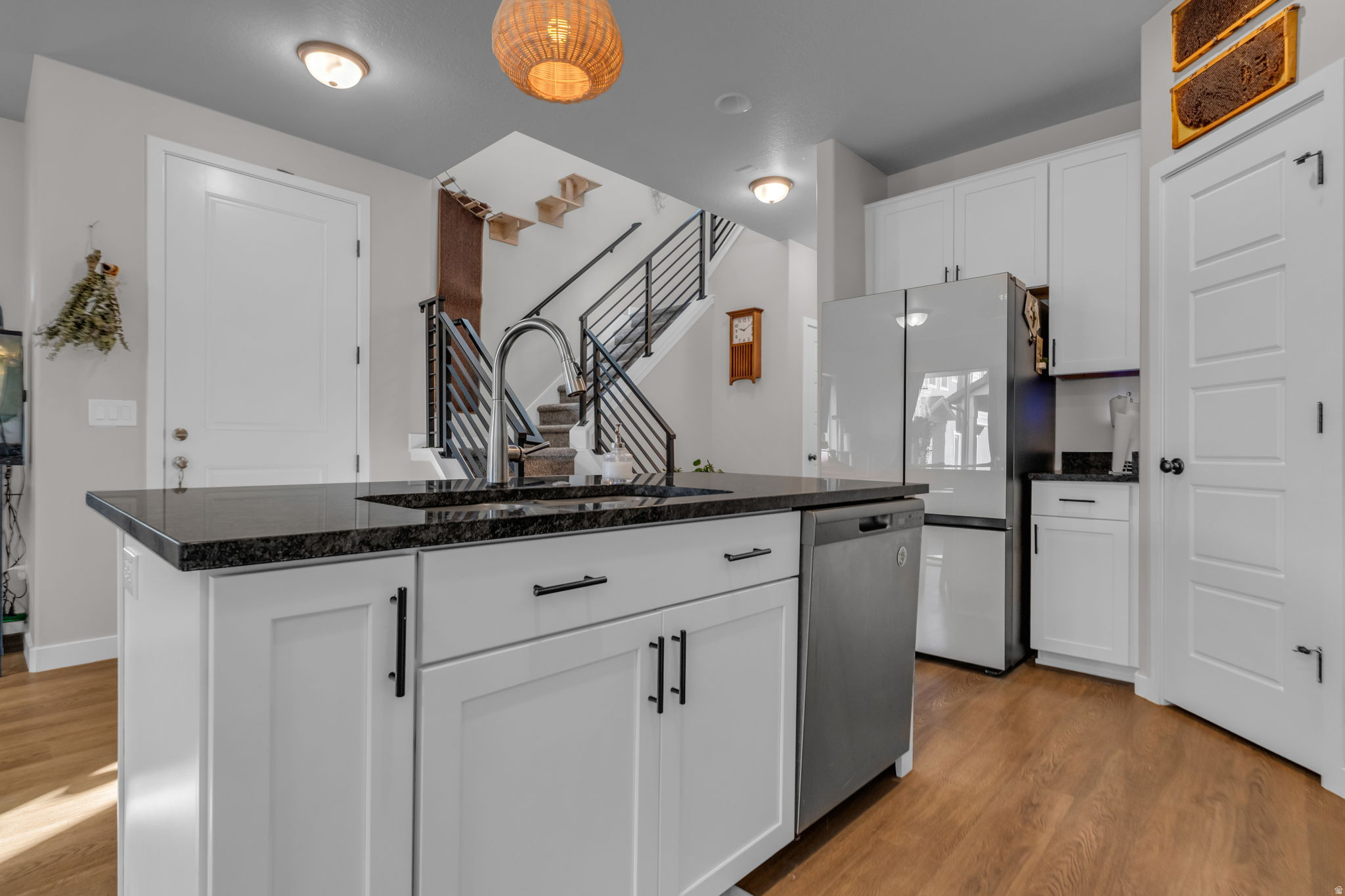 SALT POINT - Residential