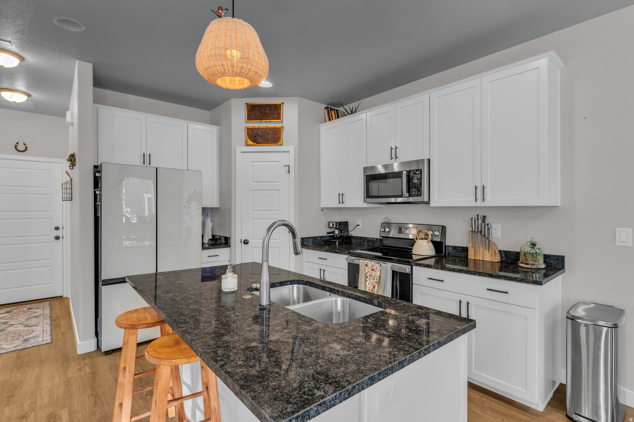 SALT POINT - Residential