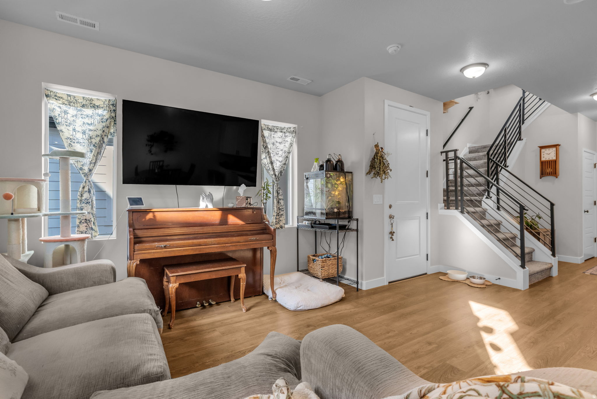 SALT POINT - Residential