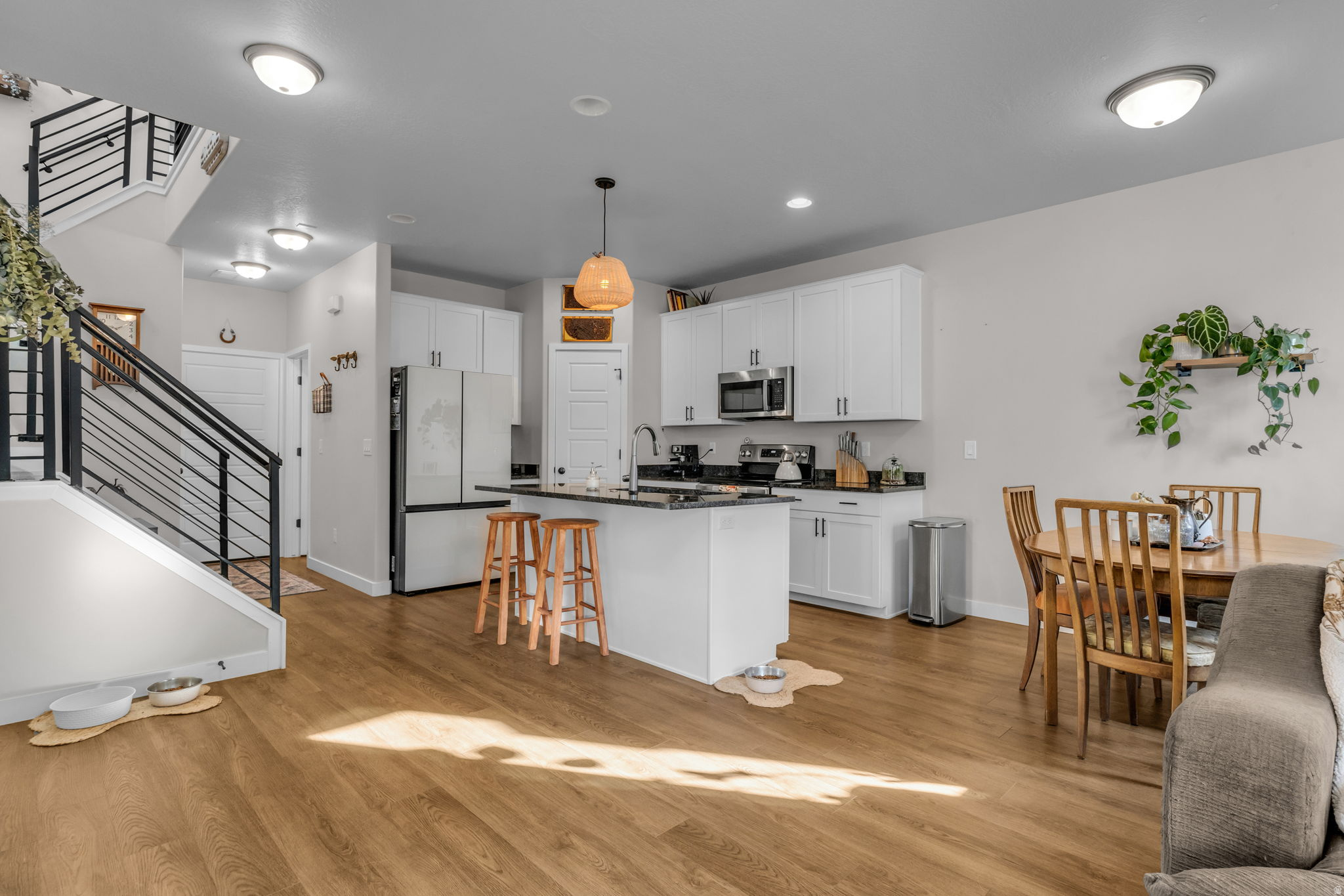 SALT POINT - Residential